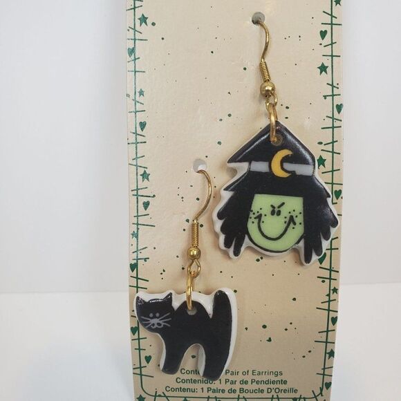 Trena's Trinkets Vintage 90s NOS Halloween Black Cat Witch Ceramic Hook Earrings - Picture 2 of 13